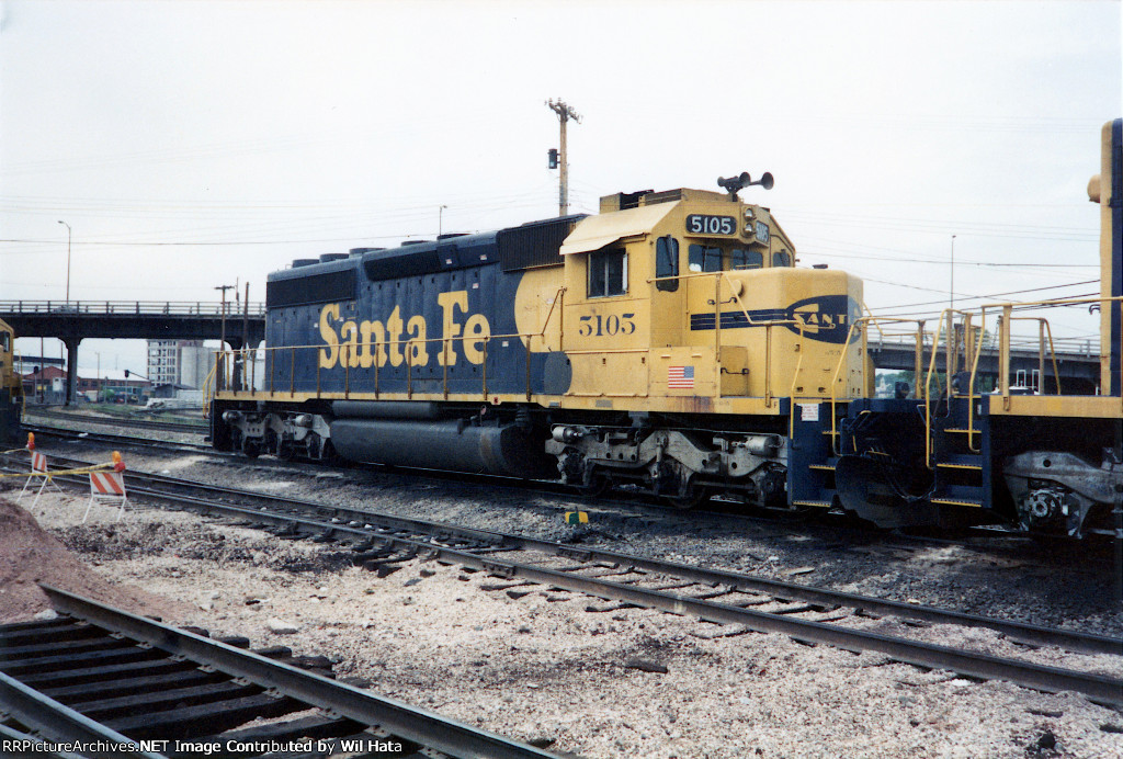 Santa Fe SD40-2 5105